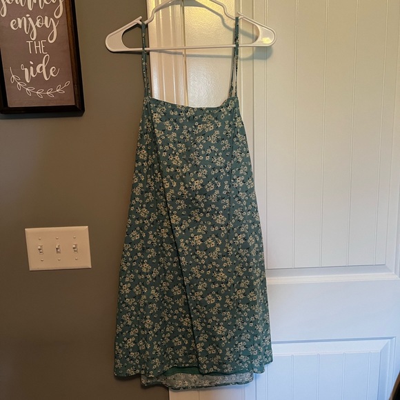American Eagle Outfitters Dresses & Skirts - NWOT American Eagle Floral Dress